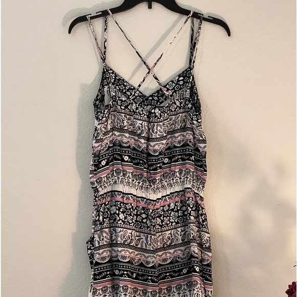 Romper - Picture 2 of 3